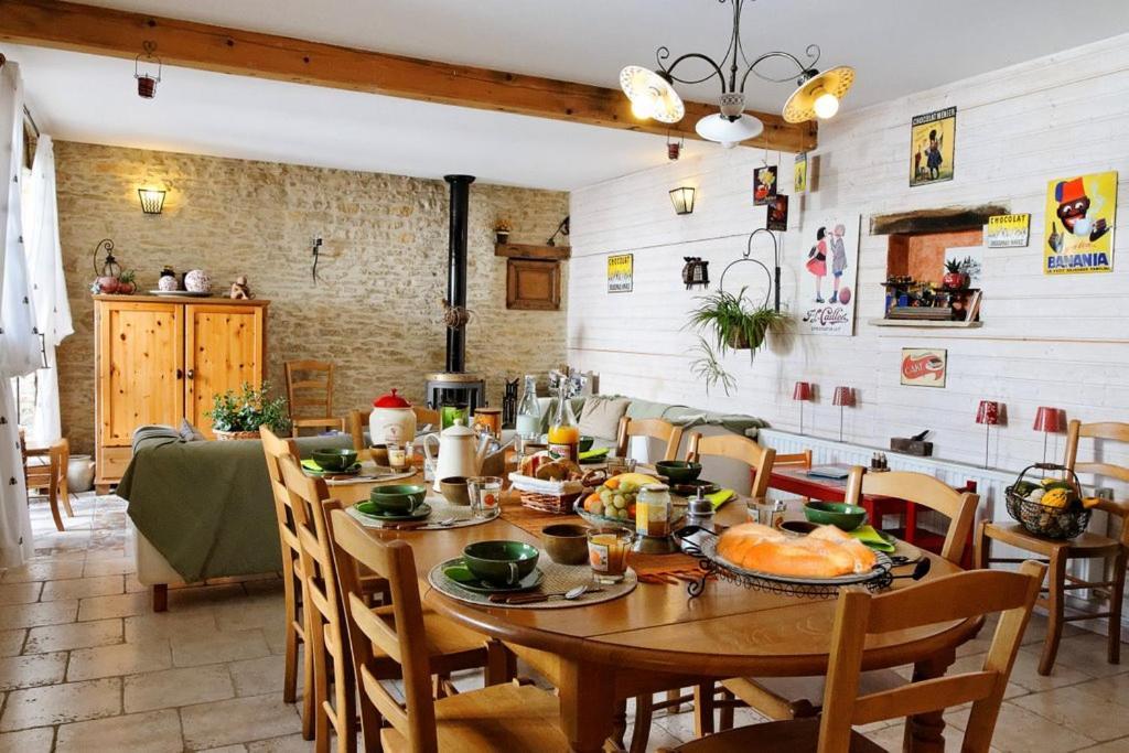 Chambres D'Hotes Soleil Et Cacao Siccieu-Saint-Julien-et-Carisieu Kültér fotó